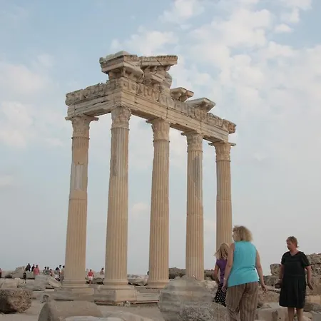 Отель Poseidon 2*